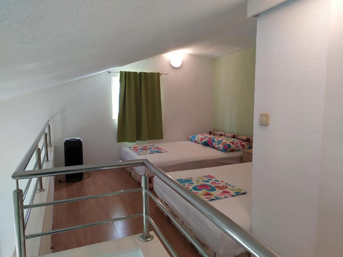 Apartmani Mira Drasnice Exteriör bild