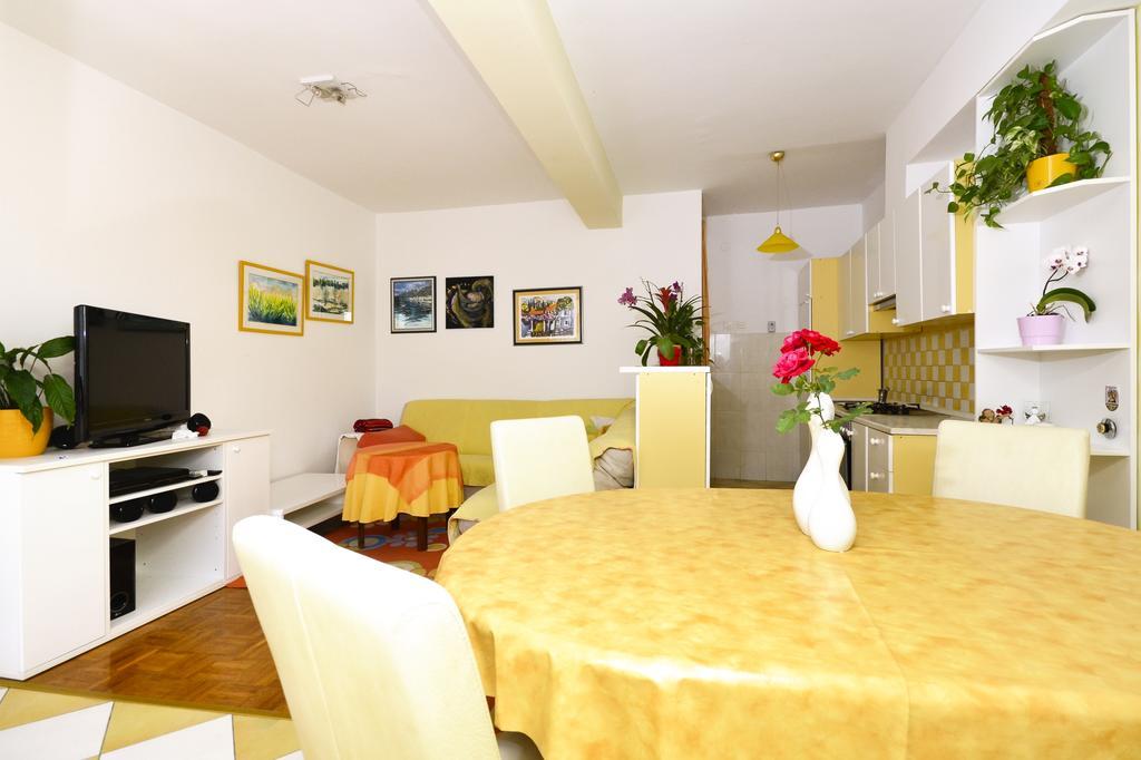 Apartmani Mira Drasnice Exteriör bild